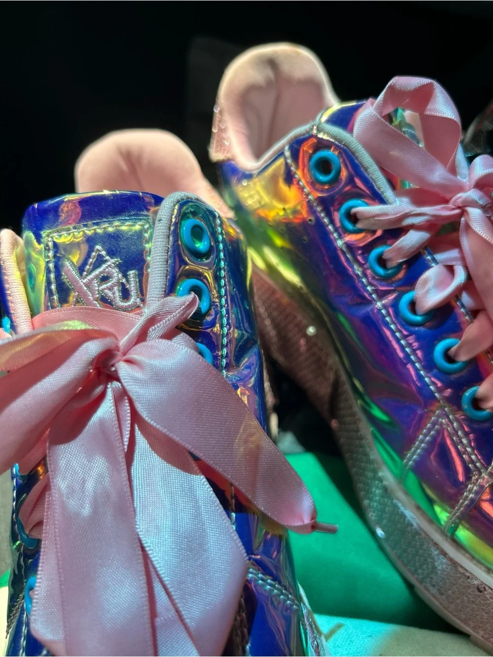 YRU Lala Mermaid Platform Sneakers in Iridescent Pink